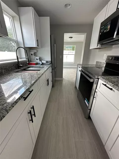 Kitchen - 2015 12 Laurel St, Bartow, FL 33830 photo 1 of 2