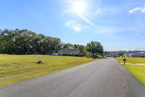 1009 Myrtle Breezes Ct, Fruitland Park, FL 34731