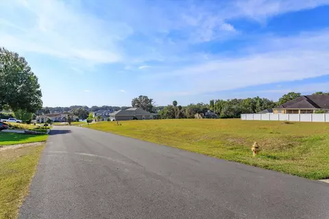 1112 Myrtle Breezes Ct, Fruitland Park, FL 34731