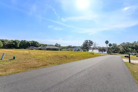 1115 Myrtle Breezes Ct, Fruitland Park, FL 34731