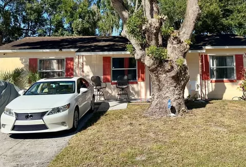 2334 Olivet Ave, Leesburg, FL 34748