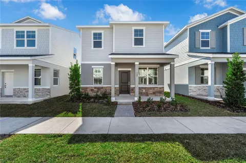 527 Orient Ave, Debary, FL 32713