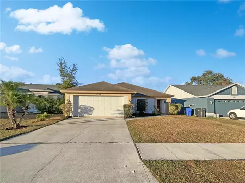 605 Sand Ridge Dr, Valrico, FL 33594