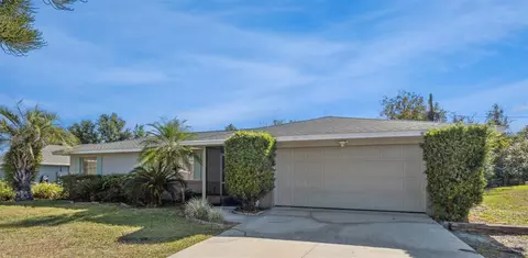 1911 Beacon St, Deltona, FL 32738