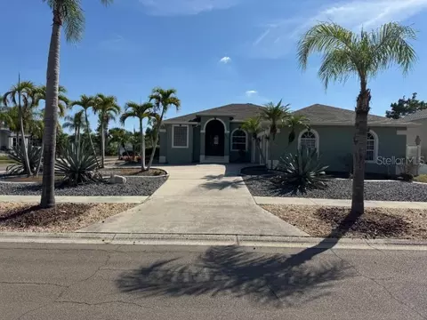 802 Bunker View Dr, Apollo Beach, FL 33572