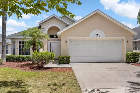 1015 Tourmaline Dr, Kissimmee, FL 34746