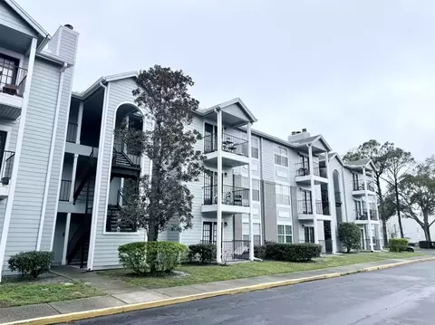 2550 N Alafaya Trl #6205, Orlando, FL 32826