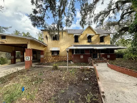622 E 8th St, Sanford, FL 32771