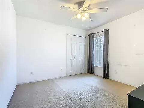 Bedroom - 15825 Robin Hill Loop, Clermont, FL 34714 photo 6 of 13