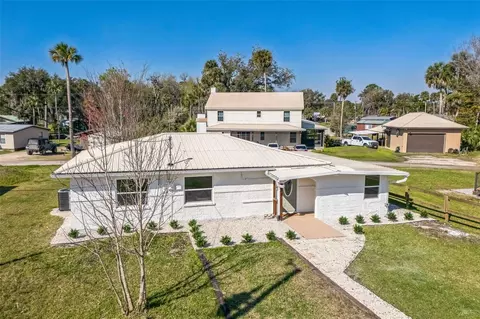 9400 NE 307th Ct, Fort Mc Coy, FL 32134