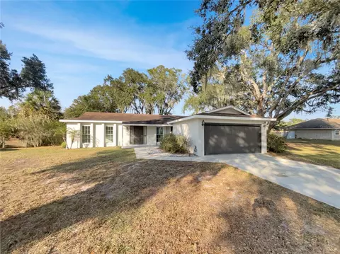 3305 Peacock Ln, Mulberry, FL 33860