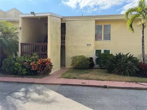 3411 Clark Rd #111, Sarasota, FL 34231