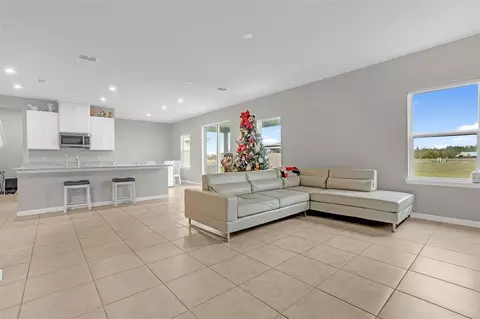 Living - 469 River Rapid Run, Saint Cloud, FL 34771 photo 2 of 3