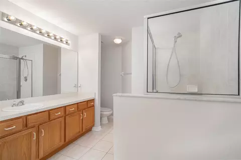 Bath - 9317 Stone River Pl, Riverview, FL 33578 photo 1 of 2