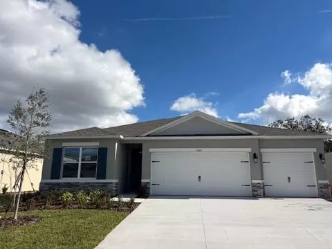 1060 Morfontaine St, Daytona Beach, FL 32124