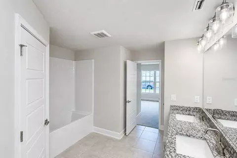 Bath - 7520 Bent Tree Loop, Saint Cloud, FL 34773 photo 1 of 5