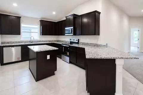 Kitchen - 7520 Bent Tree Loop, Saint Cloud, FL 34773 photo 2 of 2