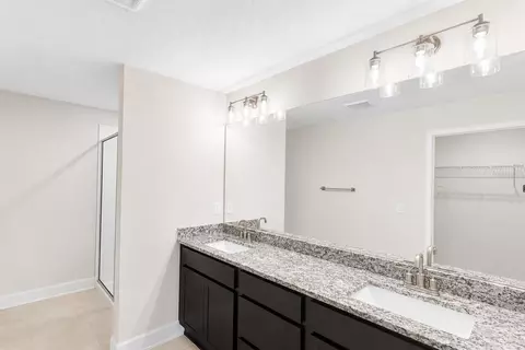 Bath - 7520 Bent Tree Loop, Saint Cloud, FL 34773 photo 3 of 5