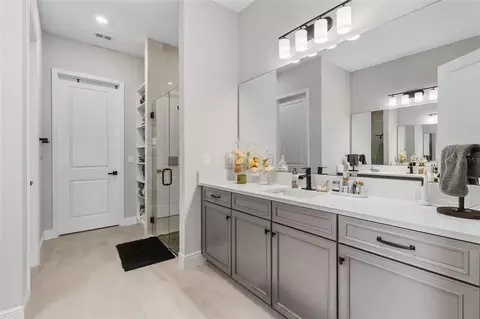 Bath - 6515 Quest St, Saint Cloud, FL 34771 photo 2 of 5