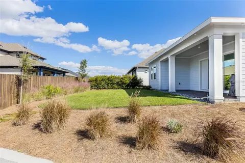 Exterior - 6515 Quest St, Saint Cloud, FL 34771 photo 4 of 7