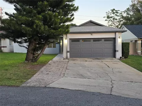 927 Grand Cayman Ct, Orlando, FL 32835