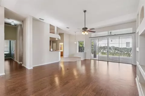 Living - 774 Lancer Cir, Ocoee, FL 34761 photo 4 of 7
