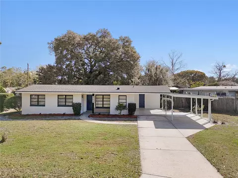 209 Satsuma Dr, Sanford, FL 32771