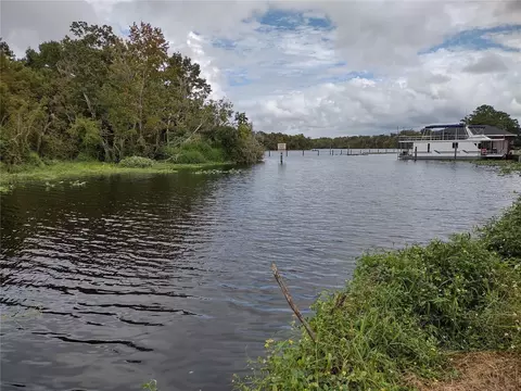 56544 Pecan Rd, Astor, FL 32102
