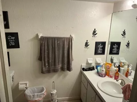 Bath - 209 Ridgecrest Loop, Minneola, FL 34715 photo 2 of 5