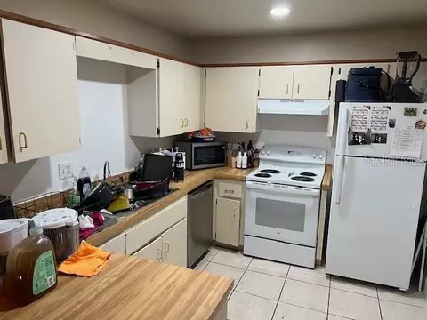 Kitchen - 209 Ridgecrest Loop, Minneola, FL 34715 photo 4 of 4