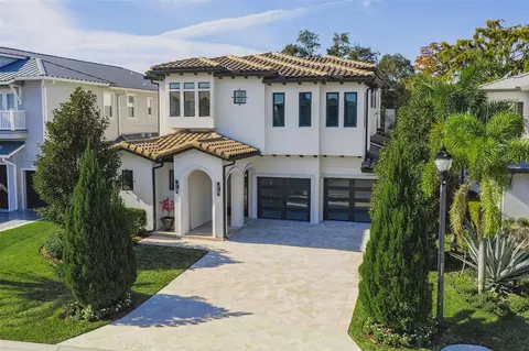 560 Country Club Dr, Winter Park, FL 32789