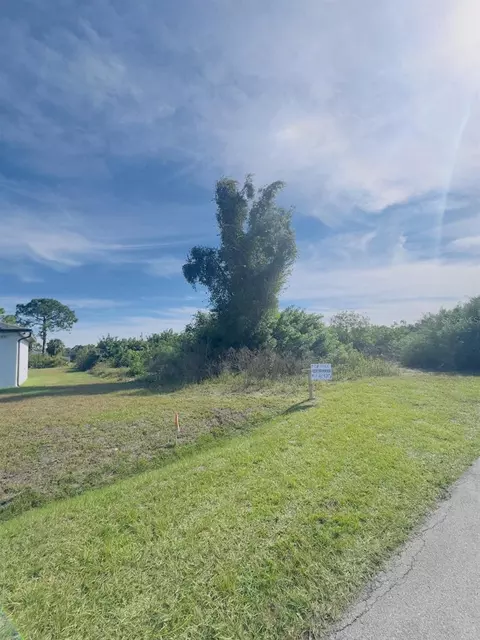 6000 Pat Ave N, Lehigh Acres, FL 33971