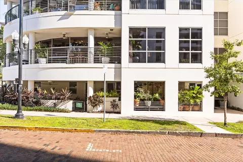 1 S Eola Dr #2, Orlando, FL 32801