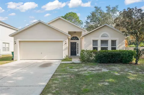 881 Vanderbilt Dr, Eustis, FL 32726