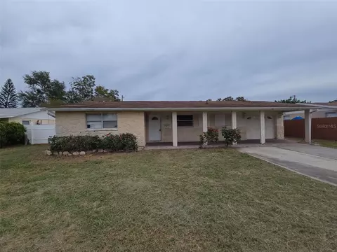 7441 1st St N, Saint Petersburg, FL 33702