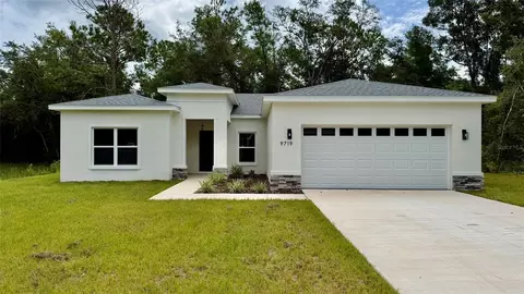 9719 N Sandree Dr, Citrus Springs, FL 34434