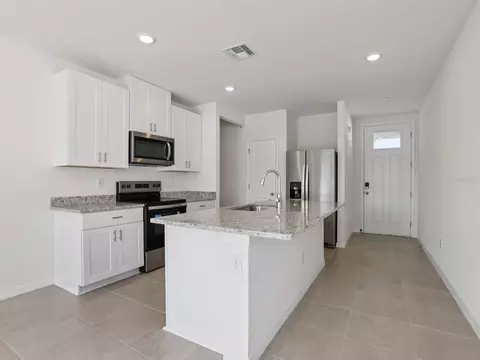 Kitchen - 14159 Crutchfield Ct, Parrish, FL 34219 photo 2 of 3