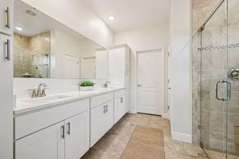 Bath - 2285 Pomeroy Rd, Spring Hill, FL 34609 photo 1 of 2