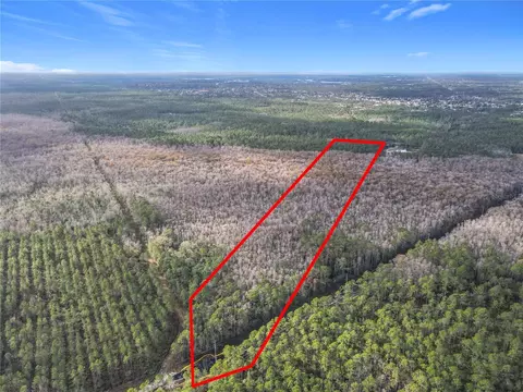 2459 Old Train Rd, Deltona, FL 32738