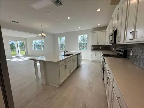 2000 Beevalley Way, Deland, FL 32724 photo 6