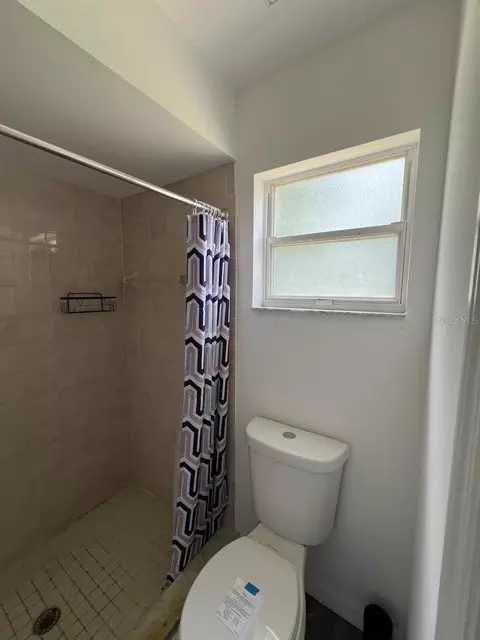 Bath - 2024 Lime Tree Dr, Edgewater, FL 32141 photo 3 of 6