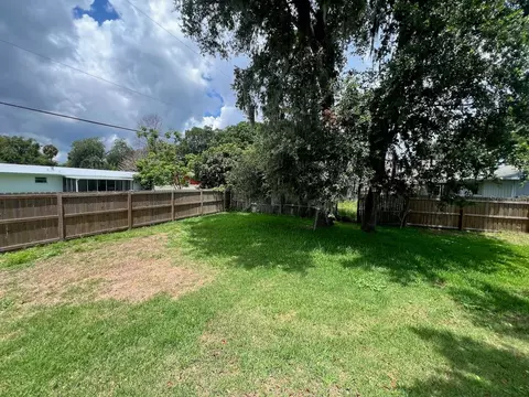 Exterior - 2024 Lime Tree Dr, Edgewater, FL 32141 photo 2 of 10