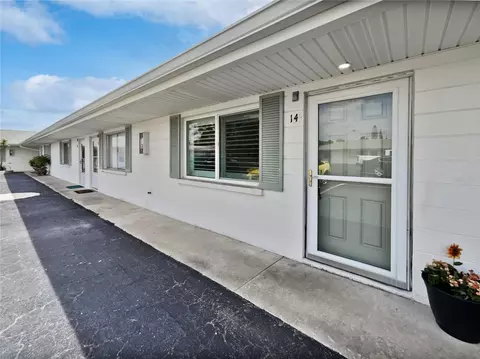 525 Manatee Ct #14, Venice, FL 34285