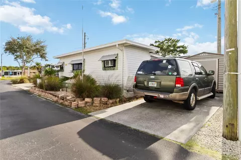 6153 Deepwater Dr, Saint Cloud, FL 34771 photo 3