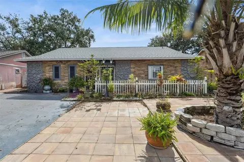 3646 Falling Leaf Ln, Orlando, FL 32810