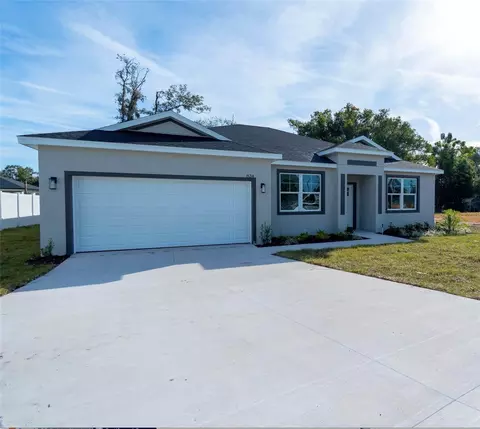 834 N Joanna Ave, Tavares, FL 32778