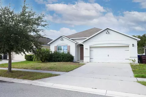 1864 Green Dragon Dr, Saint Cloud, FL 34771