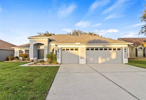 742 Chamberlin Trl, Saint Cloud, FL 34772