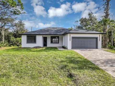 78 Bishop St, Port Charlotte, FL 33954