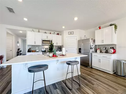 Kitchen - 348 Talisi Loop, Saint Cloud, FL 34771 photo 1 of 5